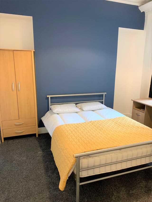 3 Russell Street - Image 8