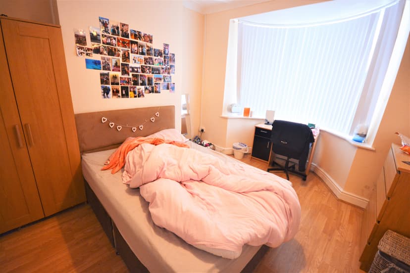 48 St Helens Avenue - Image 5