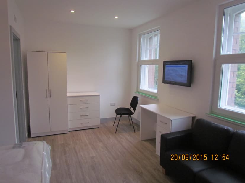 Llanfair House - Image 2