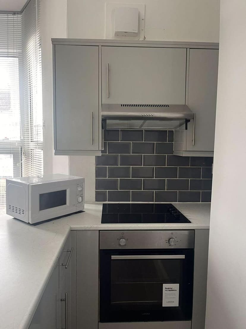 25 Cradock Street - Image 2