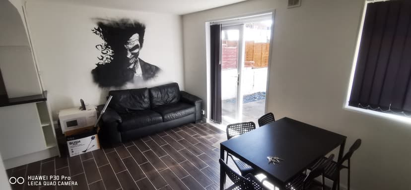 17  Elba Crescent - Image 1