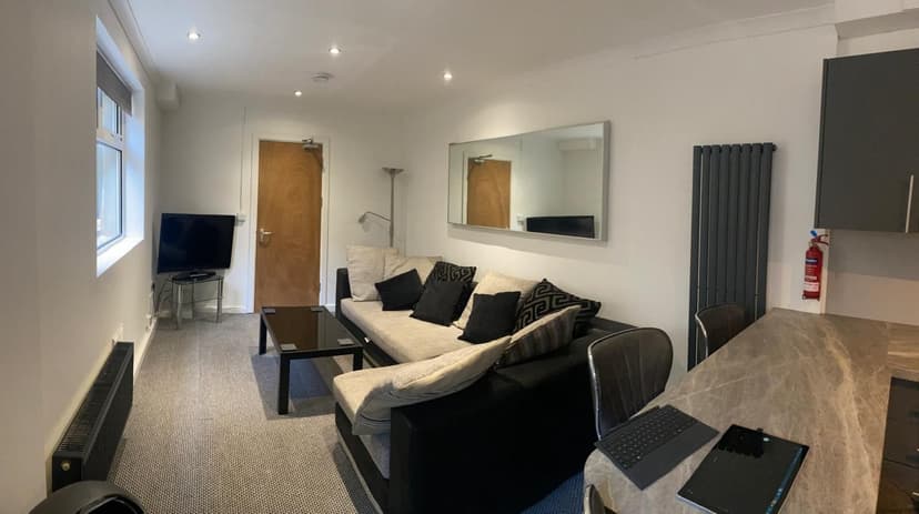 124 Rhondda Street - Image 2