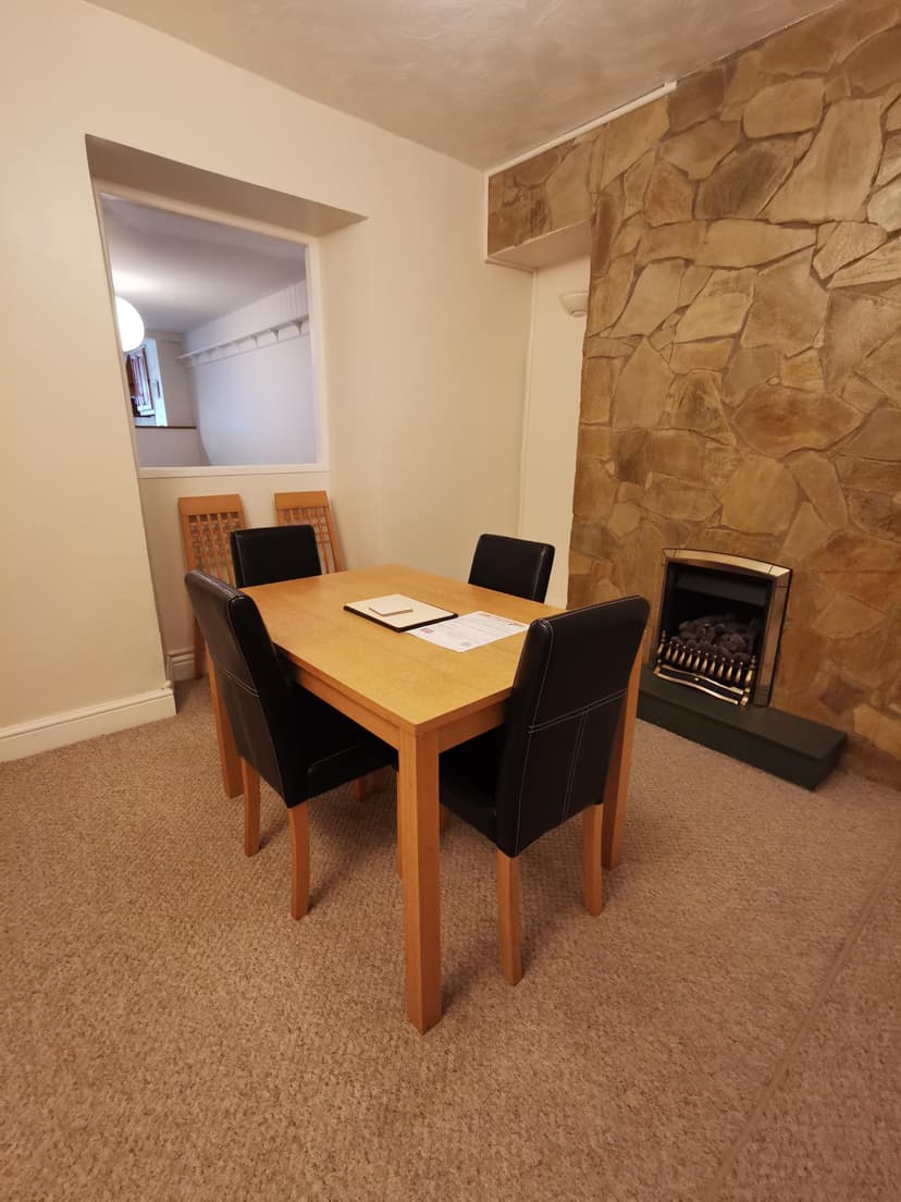 31 Inkerman Street - Image 2