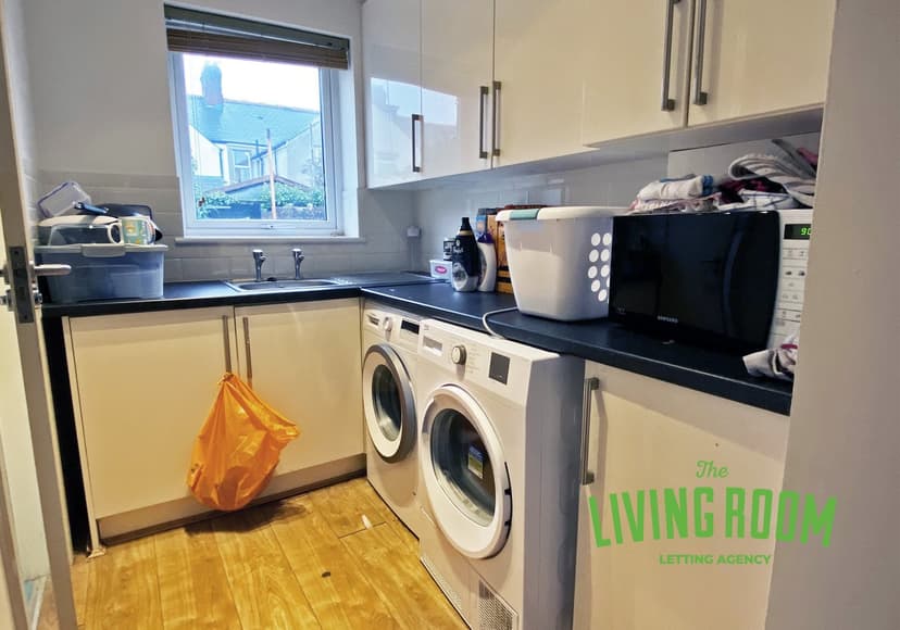 176 Mackintosh Place - Image 10