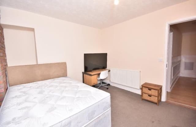 54 Balaclava  - Image 11