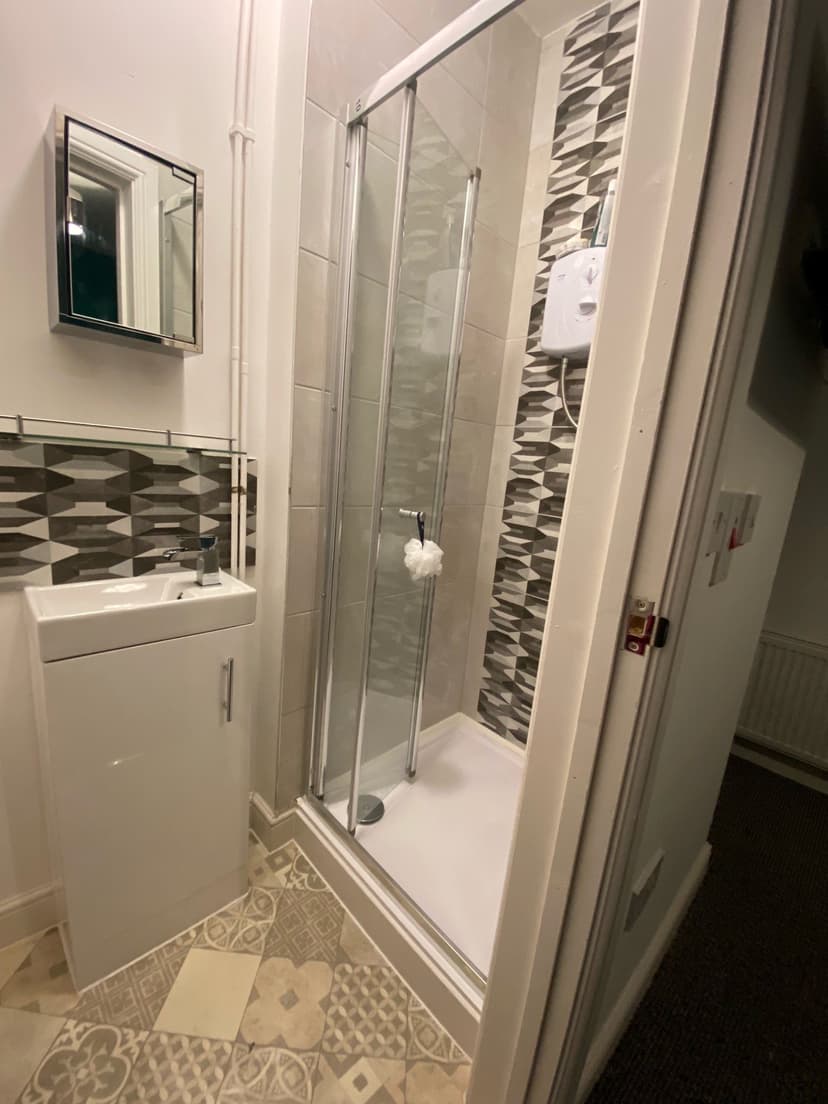 33 St Helens Crescent - Image 4