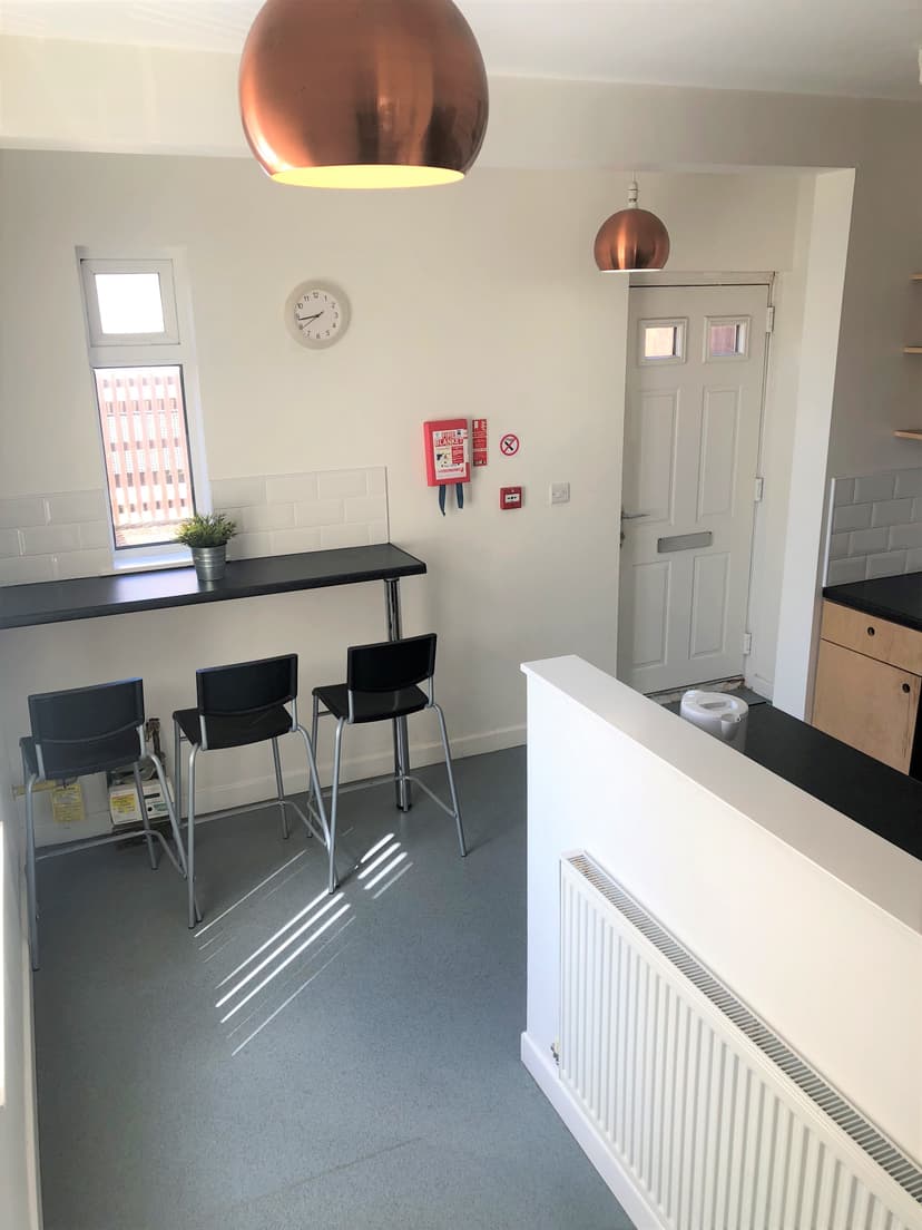 11 Dillwyn Street - Image 1