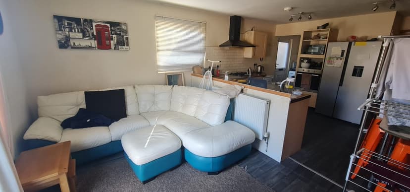 35 King Edwards Road - Image 5