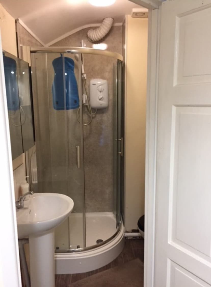 35 King Edwards Road - Image 6