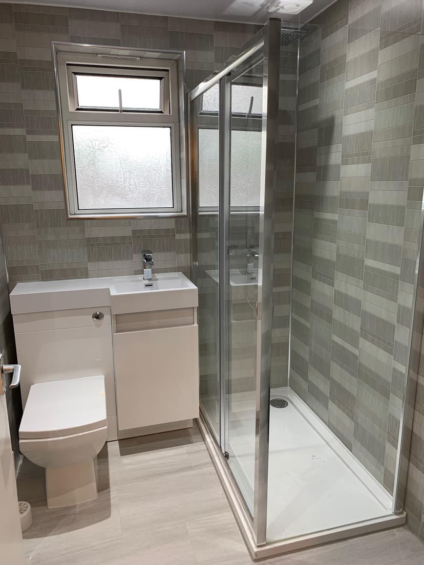 117 King Edwards Road - Image 1