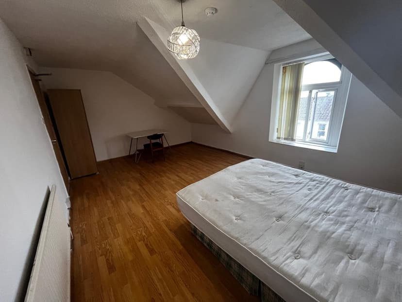 86b Hanover Street - Image 4