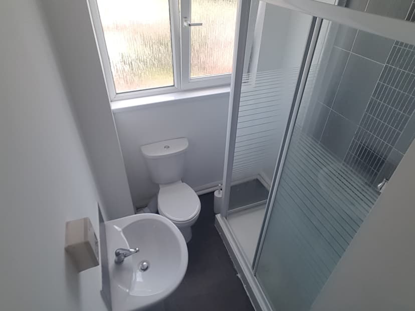 7 Windsor Court - Image 5