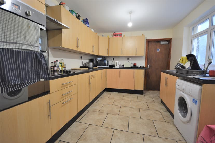 101 Danygraig Road - Image 1