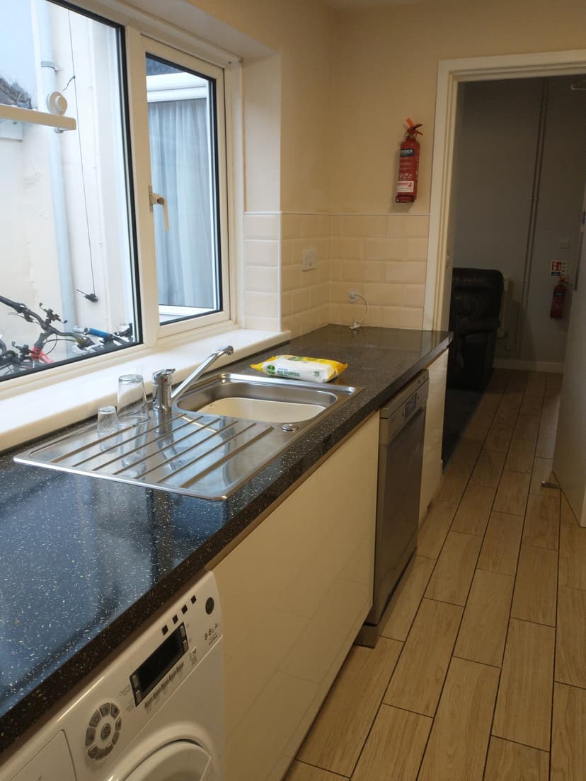 44 Sebastopol Street - Image 2