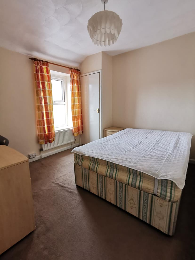 24 North Hill Road - Image 6