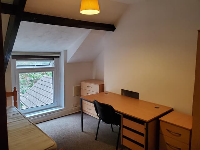 137 King Edwards Road - Image 15