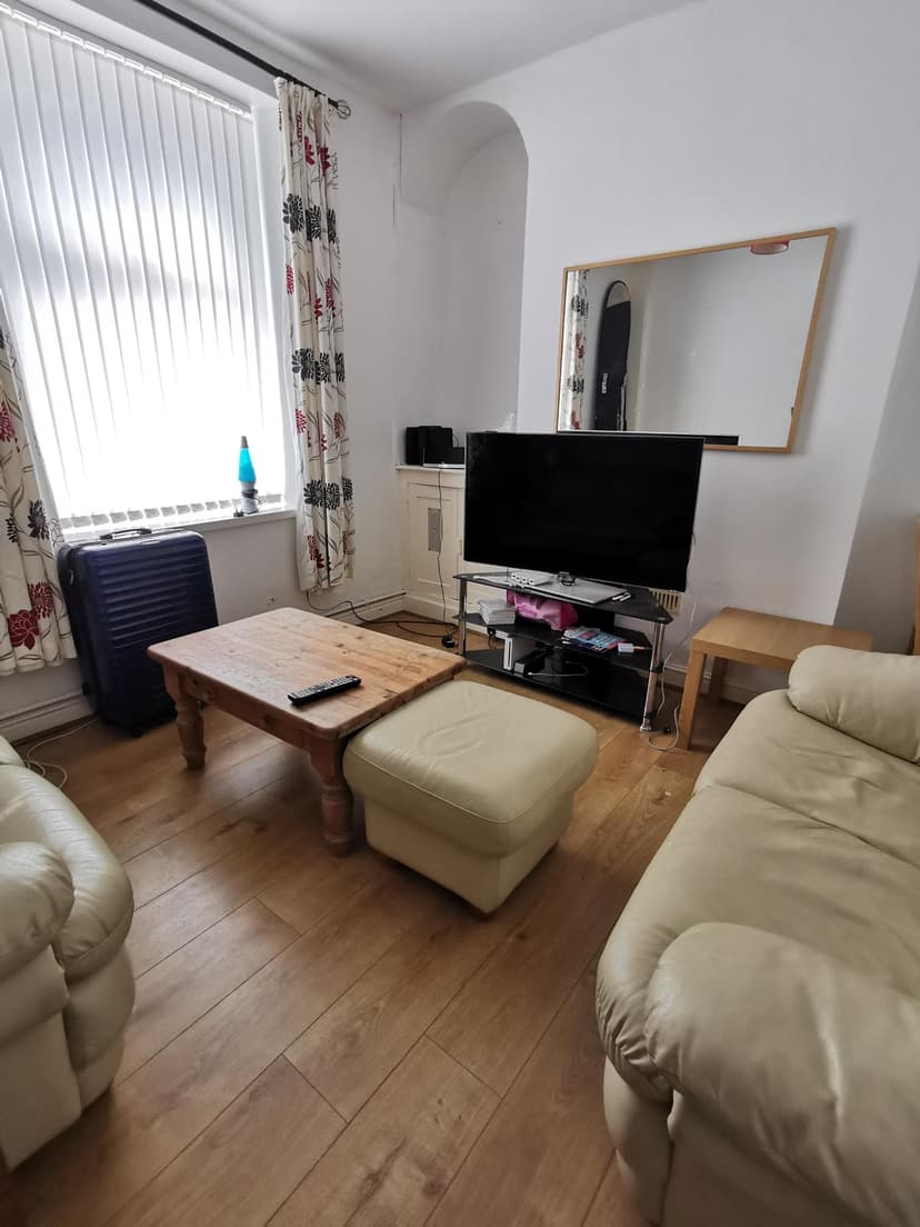 114 Western Street - Image 3