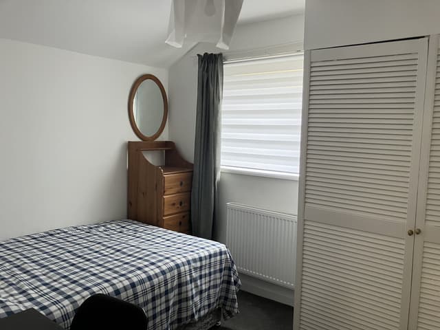 119 Port Tennant Rd - Image 6