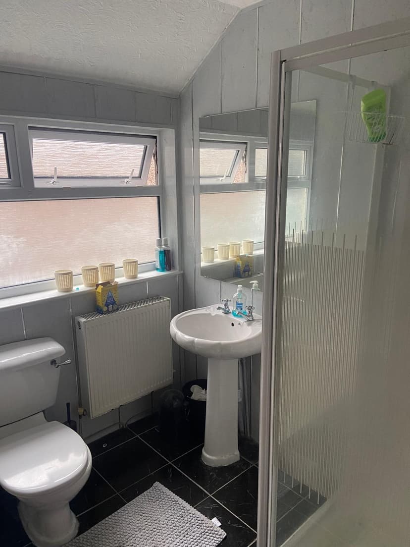 33 Kinley Street - Image 8