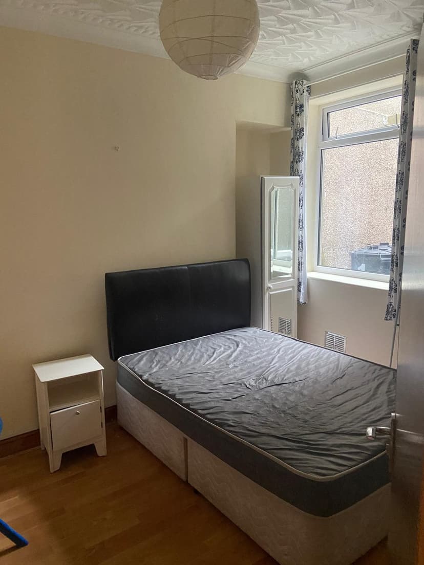 33 Kinley Street - Image 6