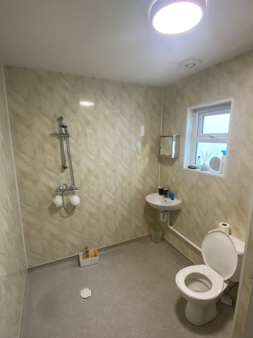 51 The Kingsway - Image 5