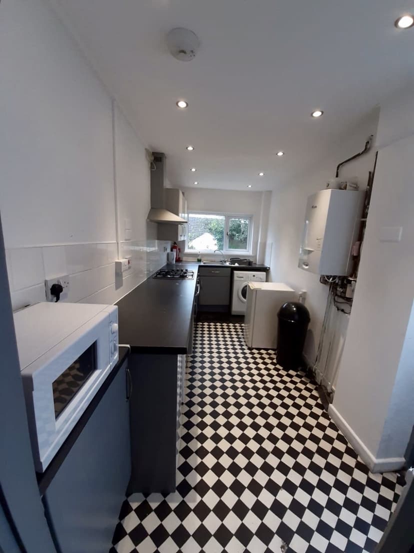 63 Norfolk Street - Image 1