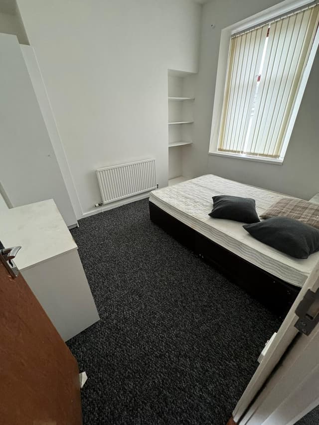 6 Lewis Street - Image 6