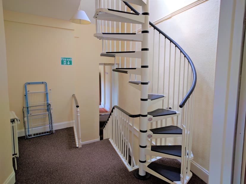 19 George Street - Image 3