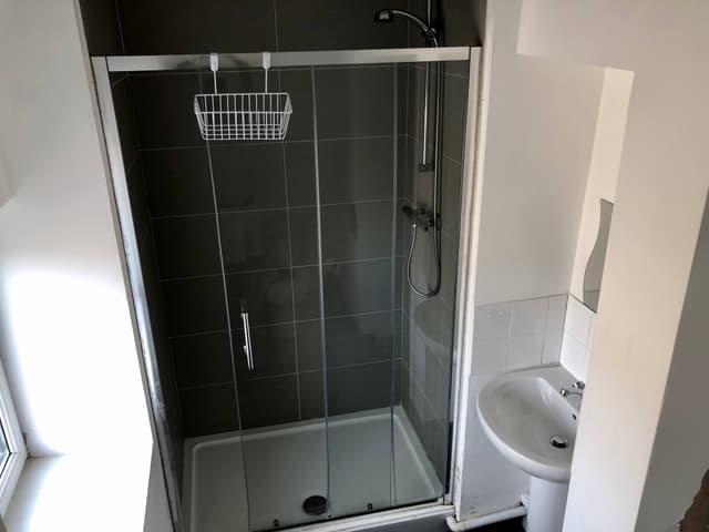 88 Marlborough Rd - Image 3