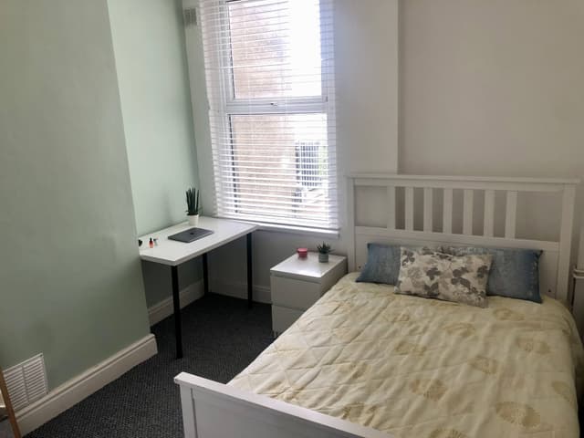 88 Marlborough Rd - Image 4