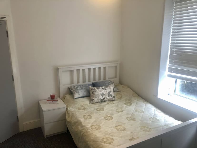 88 Marlborough Rd - Image 11