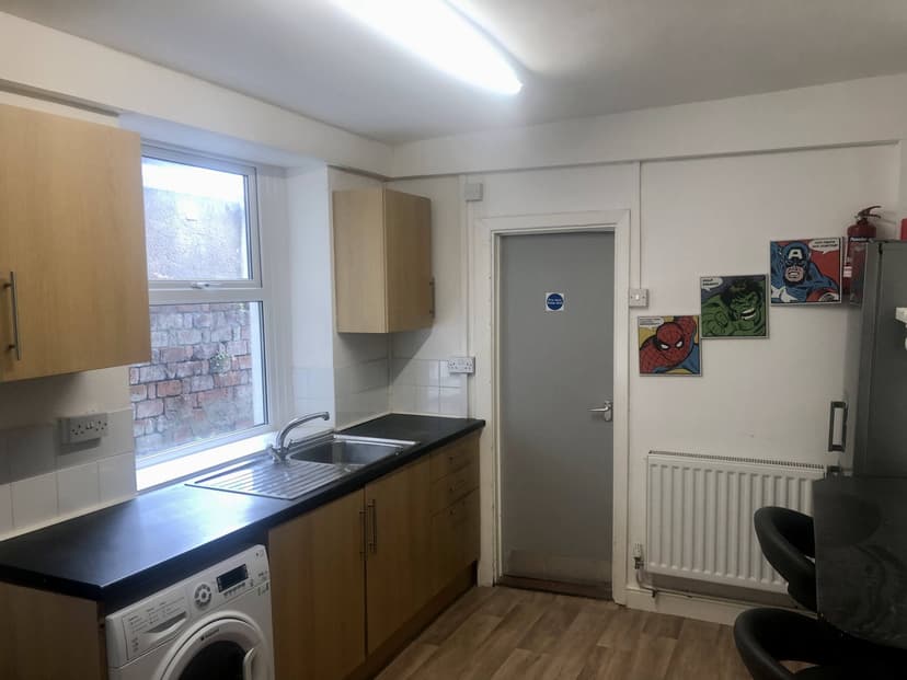 88 Marlborough Rd - Image 12