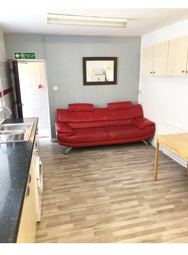 86a Hanover Street - Image 3