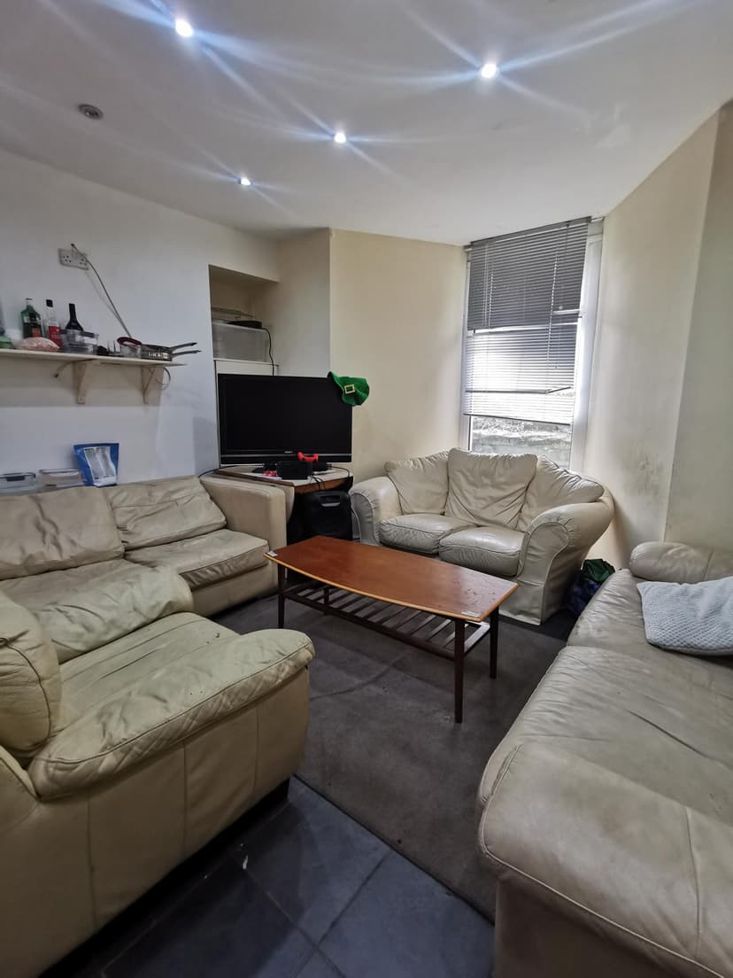 46 King Edwards Road - Image 3