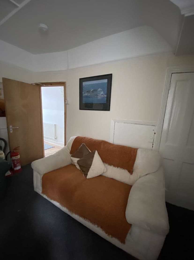 34 Park Place - Image 3