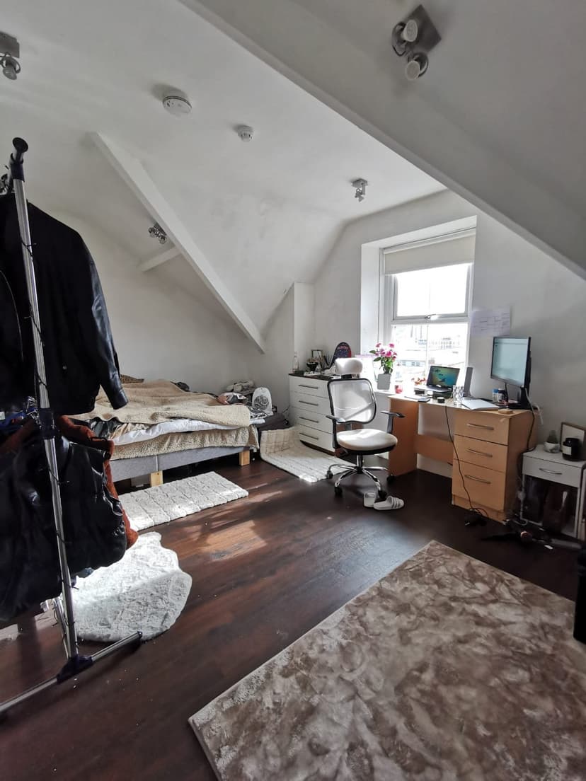 8 Heathfield - Image 6