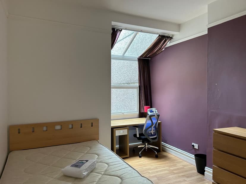 16 Glanbrydan Avenue - Image 3