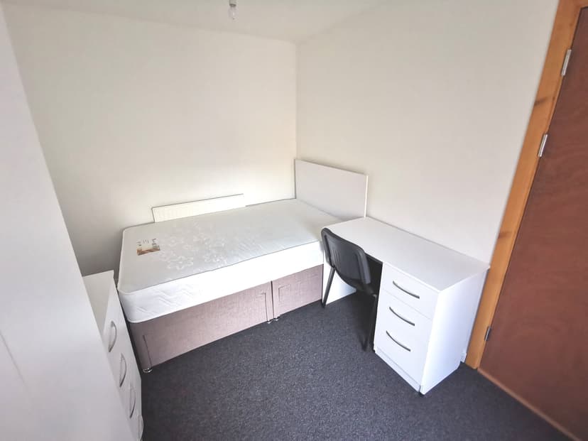 20 Miers Street - Image 8