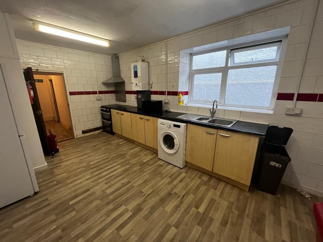 86a Hanover Street - Image 6