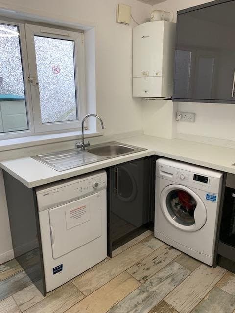 94 Norfolk Street - Image 7