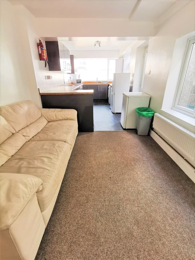 6A Marlborough Road - Image 3