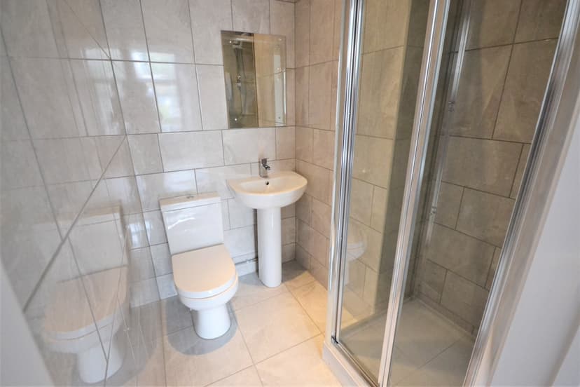 81 Mansel Street - Image 6