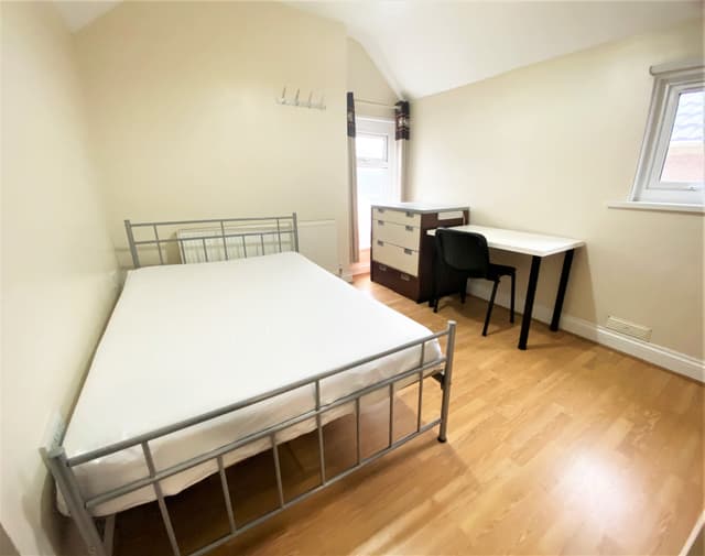 28 Norfolk Street - Image 6