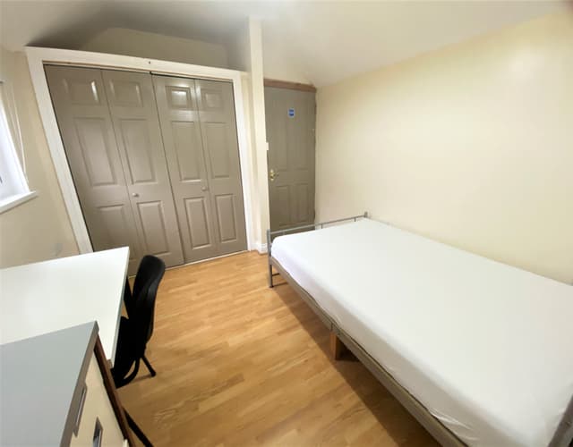 28 Norfolk Street - Image 3