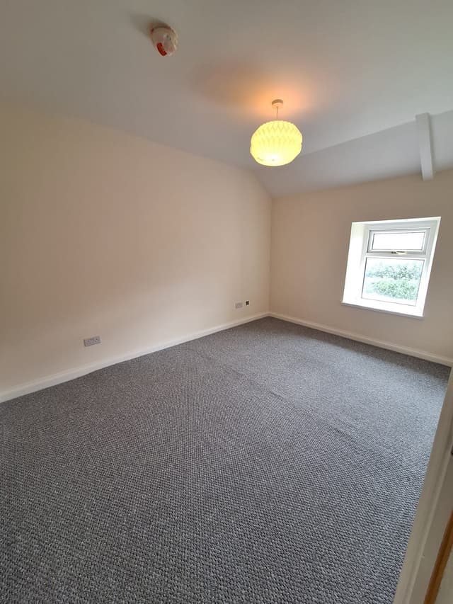 32 Morris Lane - Image 5