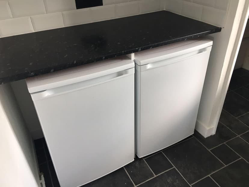 168 Port Tennant Road - Image 2