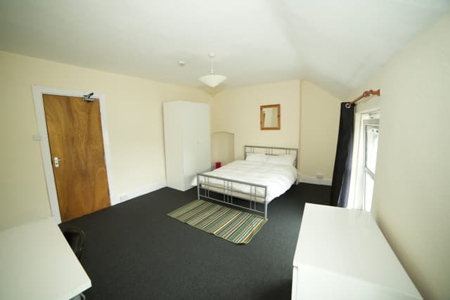 4 Osborne Terrace - Image 7