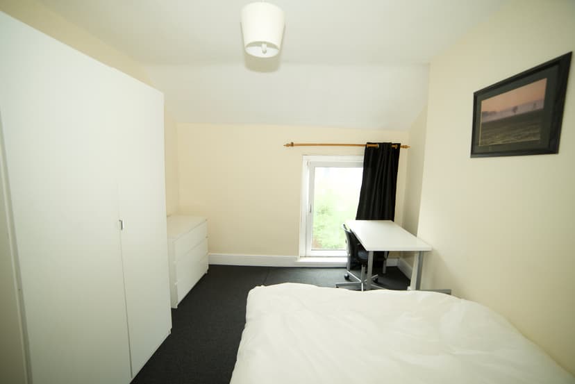 4 Osborne Terrace - Image 8