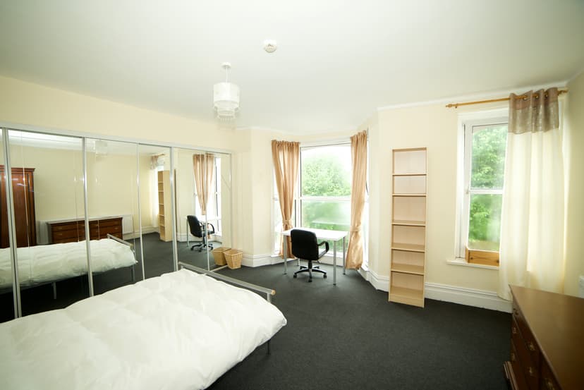 4 Osborne Terrace - Image 9