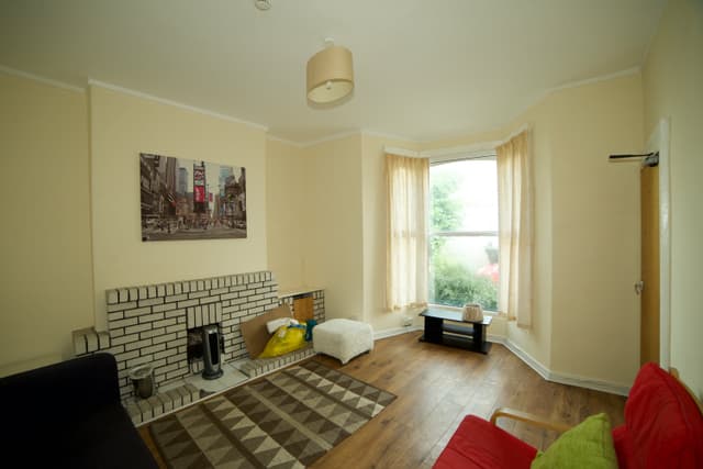 4 Osborne Terrace - Image 4
